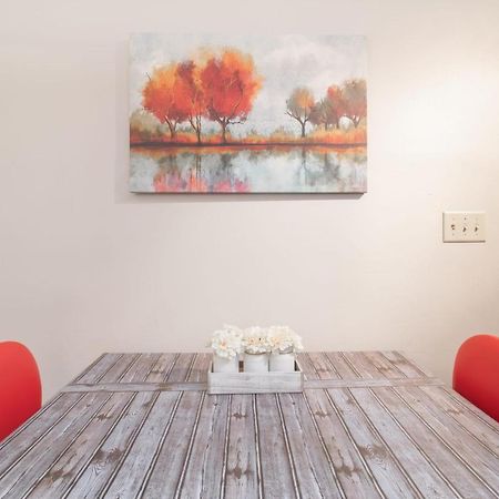 Sunny Sweetheart-Front Apartment Near Riverwalk 콜럼버스 외부 사진