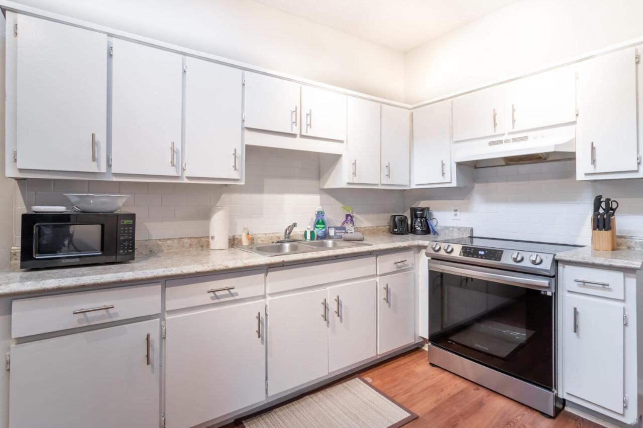 Sunny Sweetheart-Front Apartment Near Riverwalk 콜럼버스 외부 사진