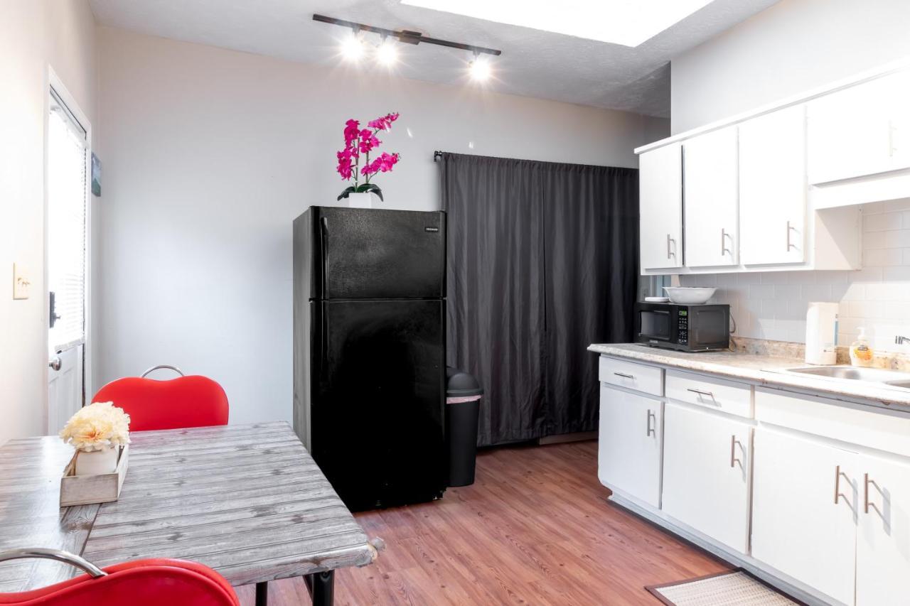 Sunny Sweetheart-Front Apartment Near Riverwalk 콜럼버스 외부 사진